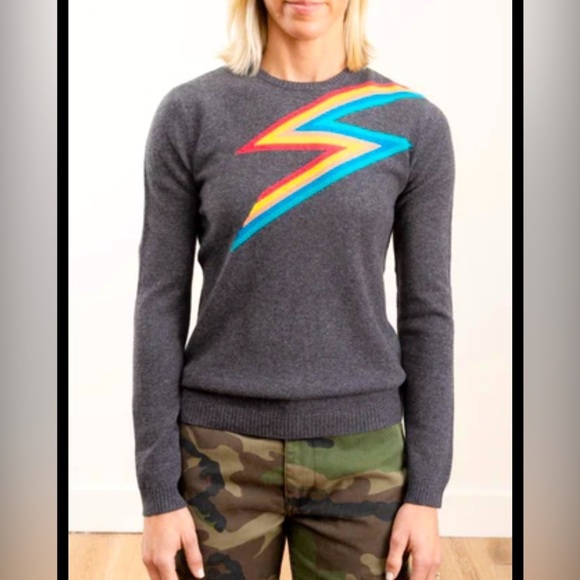 WYSE London Sweaters - Gray Crewneck Sweater with Red Lightning Bolt